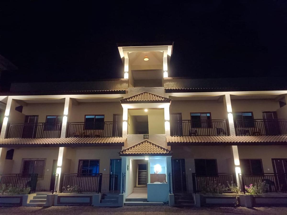 O'Nest Countryside Hotel Surai Ngoại thất bức ảnh